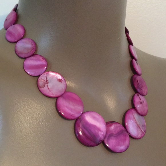 Purple Pink Shell Necklace & Earrings Set - Picture 6 of 11